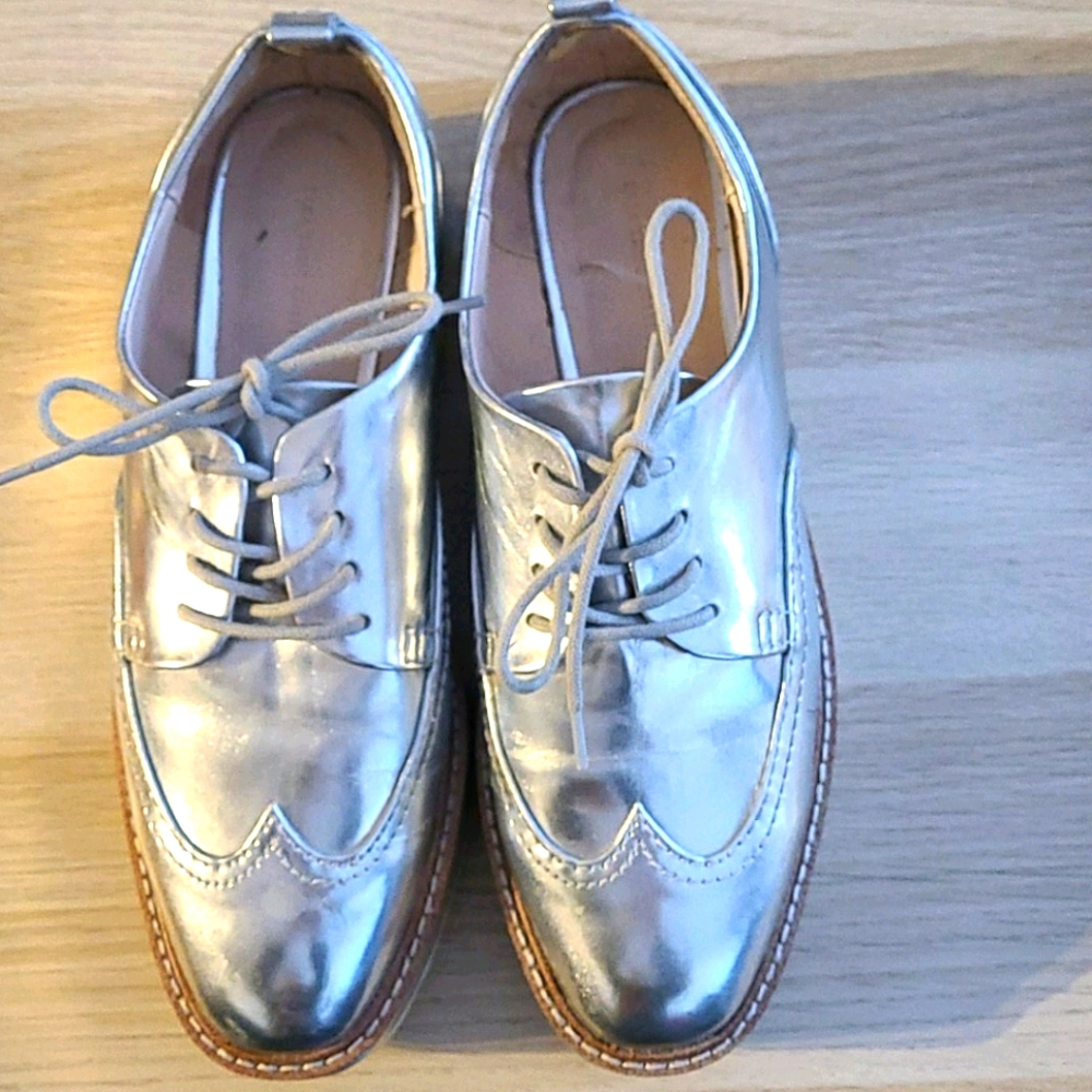 Zara metallic silver shoes
